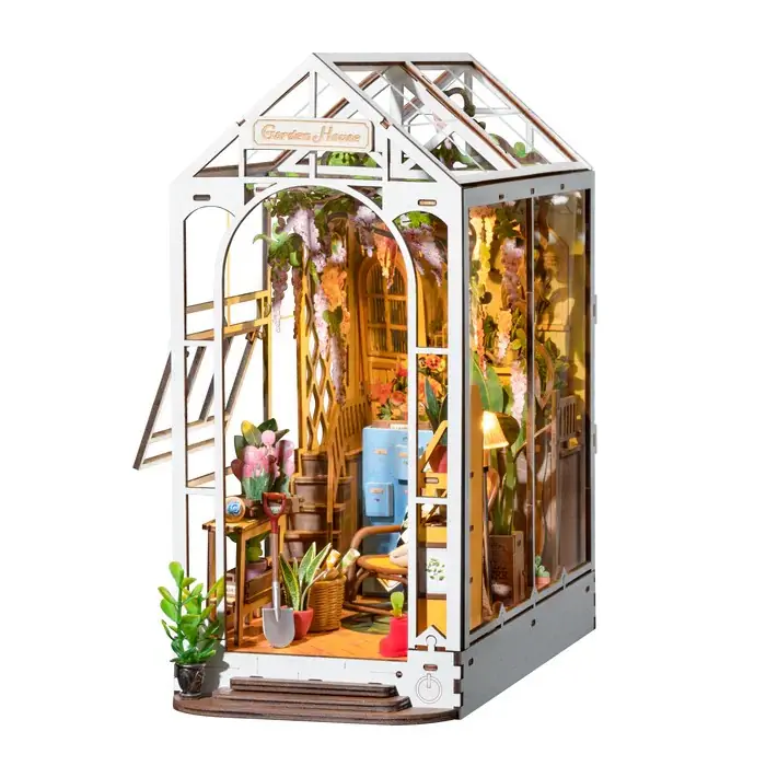Book Nook Garden House Robotime